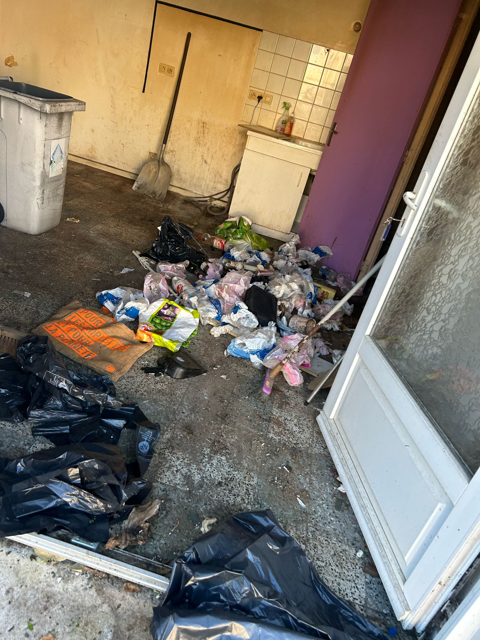 Comment éviter l’encrassement des filtres HEPA en environnement très poussiéreux ? IMG 20250317 WA0017